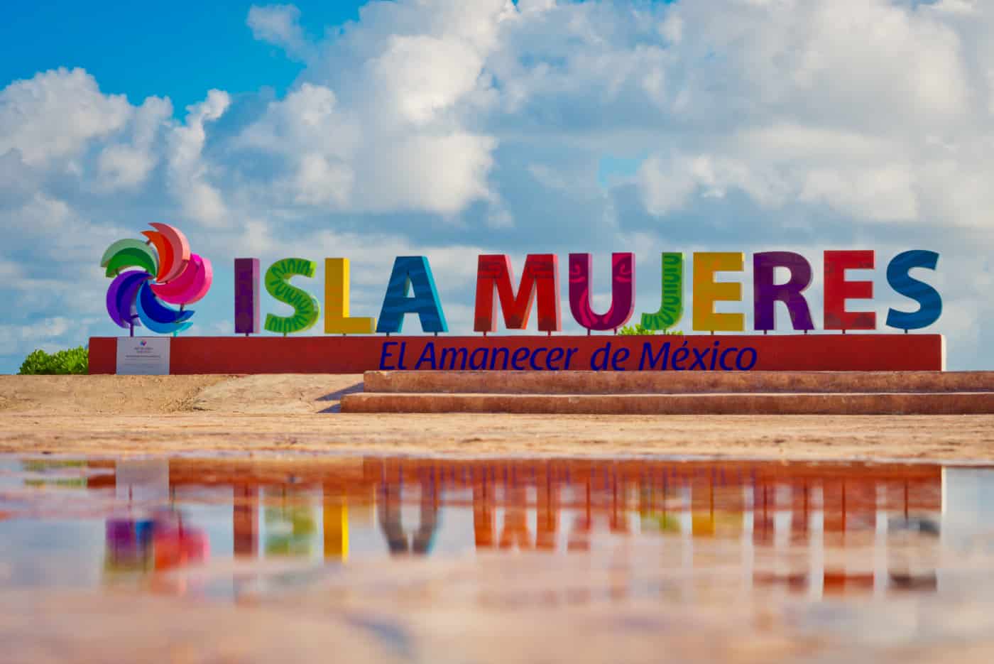 Isla Mujeres Sign