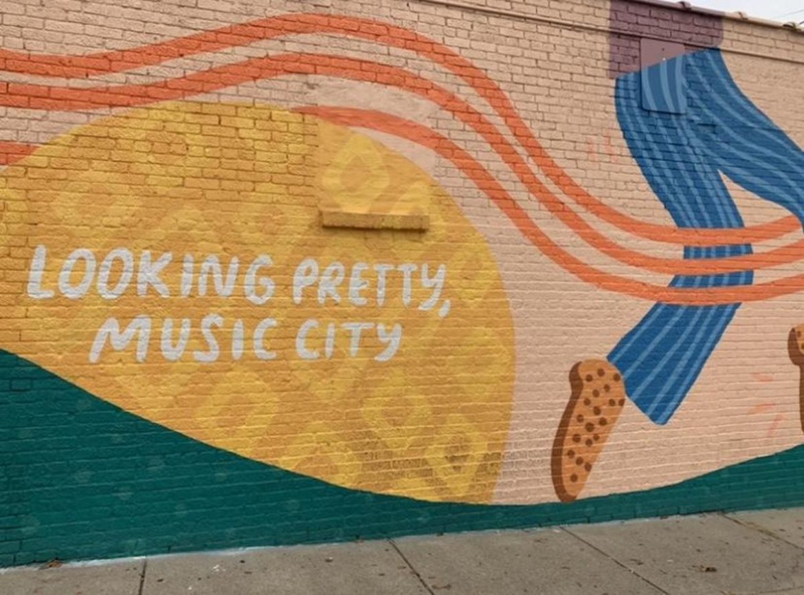 Looking Pretty Music City Mural